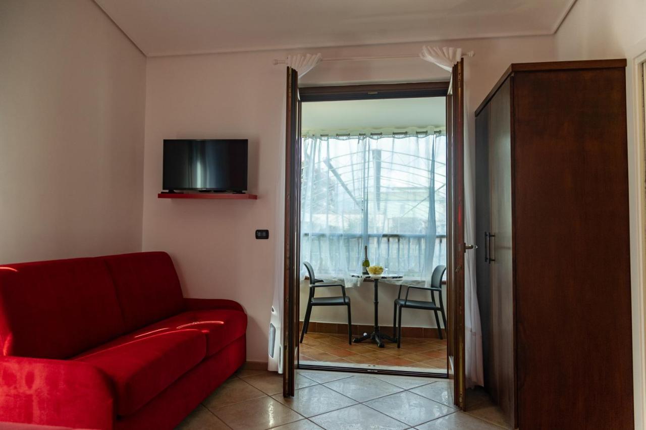 Ohana Bed And Breakfast Castellammare di Stabia Exterior photo